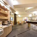 Bull Astoria فندق