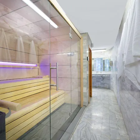 Bull Astoria 酒店 3*