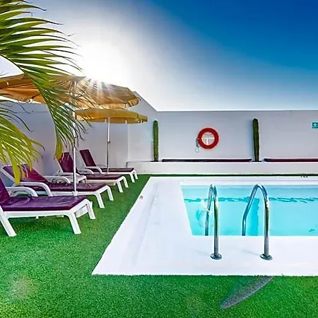 فندق Bull Astoria 3*