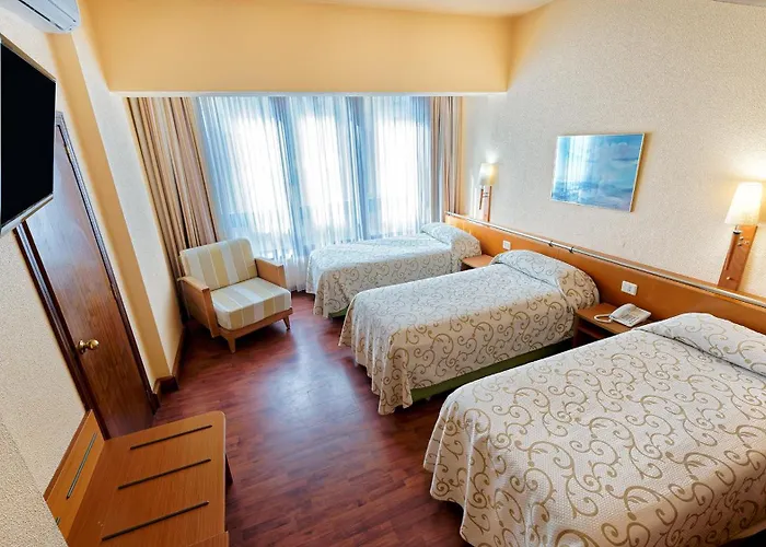 Hotell Bull Astoria 3*