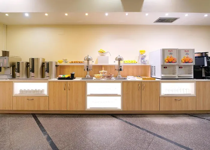 Bull Astoria Hotell 3*