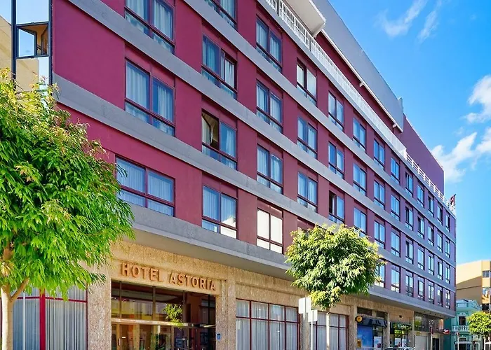 Bull Astoria Hotell 3*