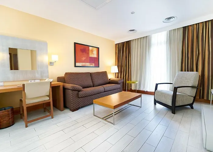 Bull Astoria Hotell 3*